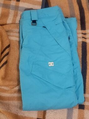 Vintage 2000s Women's DC Snowboard Pants - Y2K Baggy Technical Shell - Medium